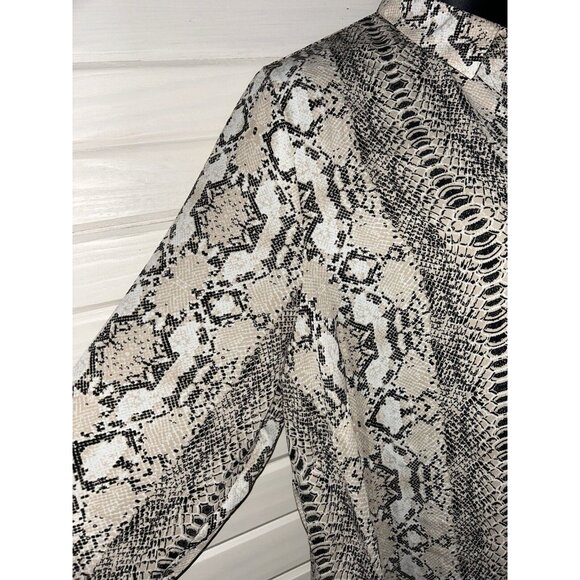 NWT Fred David Sz PLUS 1X Khaki Gray Snake Print Dipped Hem Popover Tunic - Picture 3 of 12